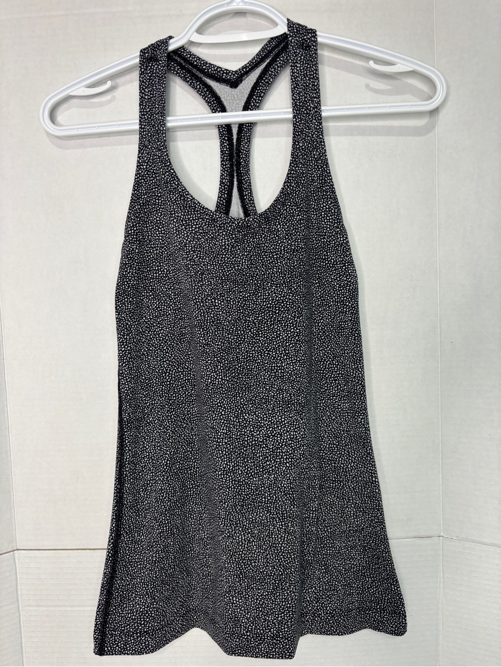 lululemon athletica Women’s Black & White Speckle Racerback Tank